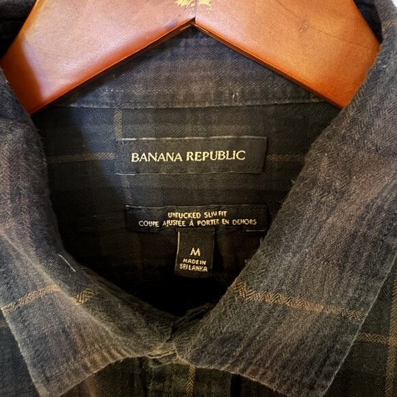 Banana Republic Slim-Fit Flannel Shirt – Men’s Medium (Like New) - Picture 2 of 5